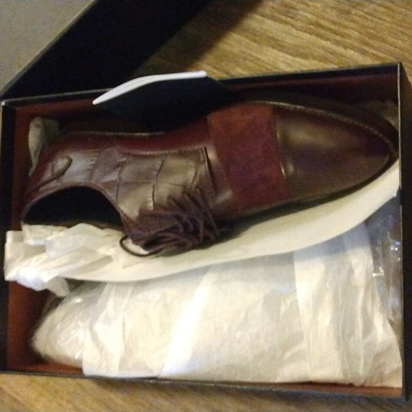 2 pairs of brand new Coach women's shoes - Picture 7 of 7